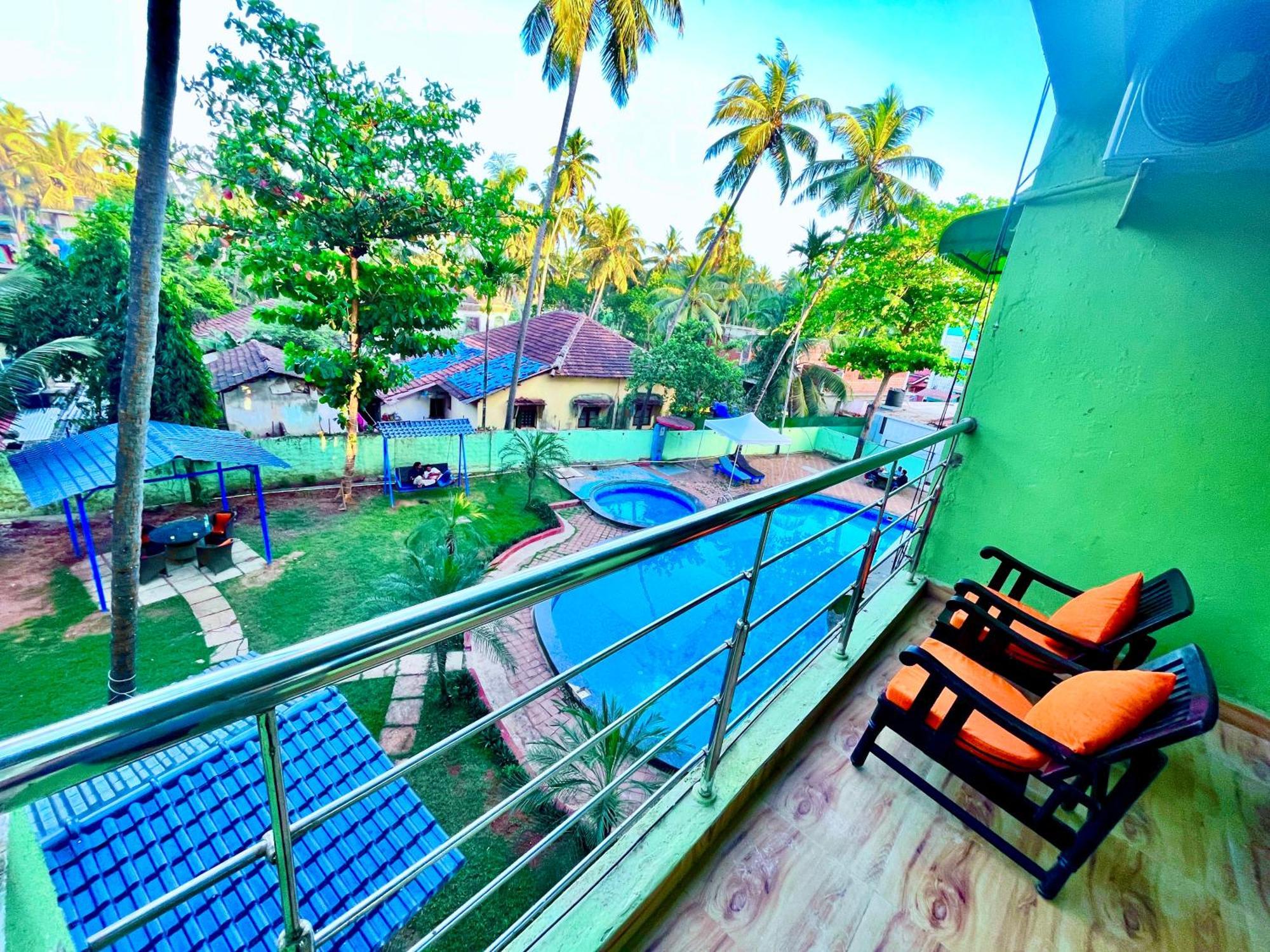 Summer Beach Resort, Goa - #Near Baga Beach #Swimming Pool #Garden #Bar #Lift #Premium Rooms #Property Of The Year #70565-84665 Calangute Eksteriør bilde