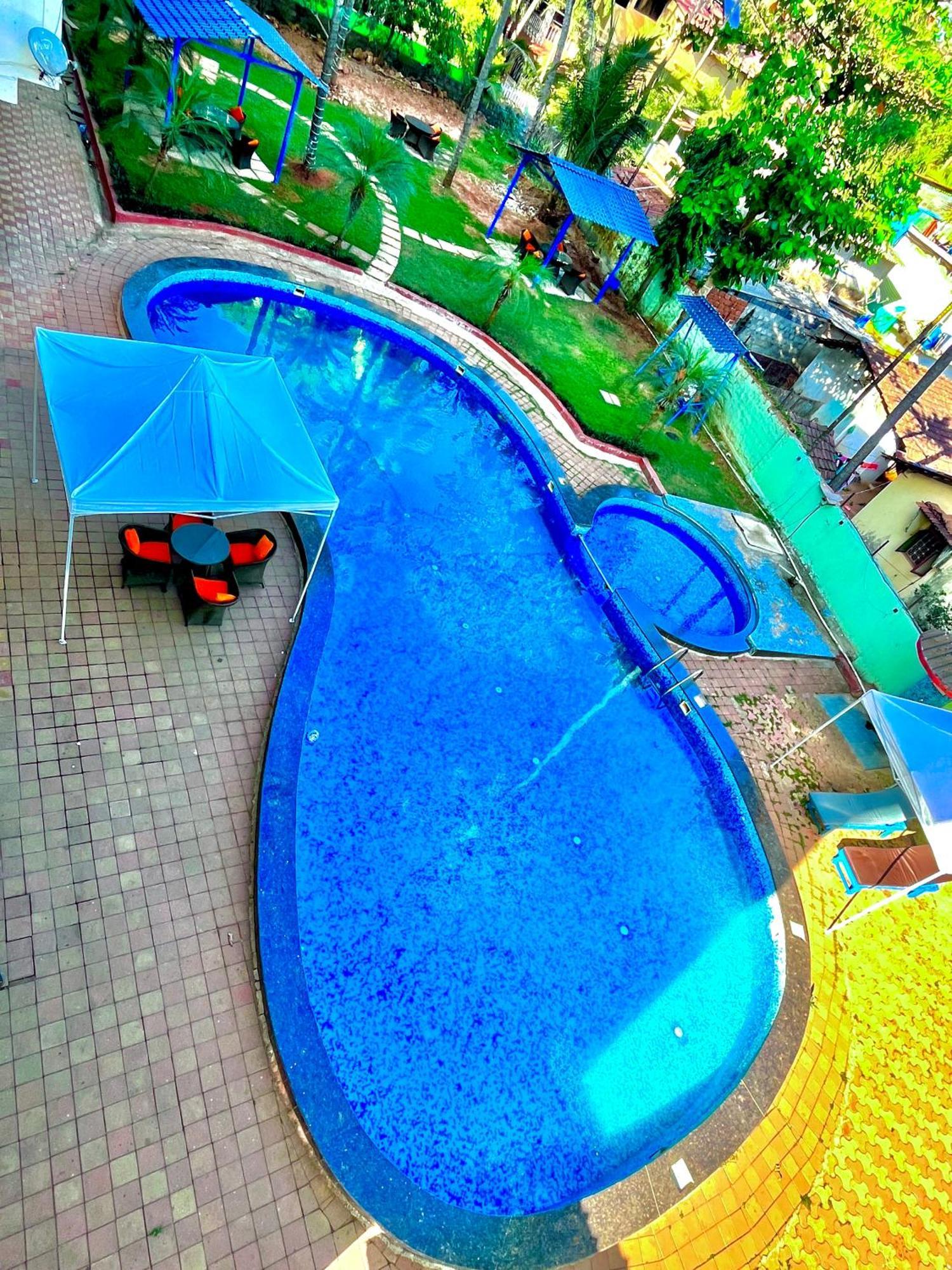 Summer Beach Resort, Goa - #Near Baga Beach #Swimming Pool #Garden #Bar #Lift #Premium Rooms #Property Of The Year #70565-84665 Calangute Eksteriør bilde