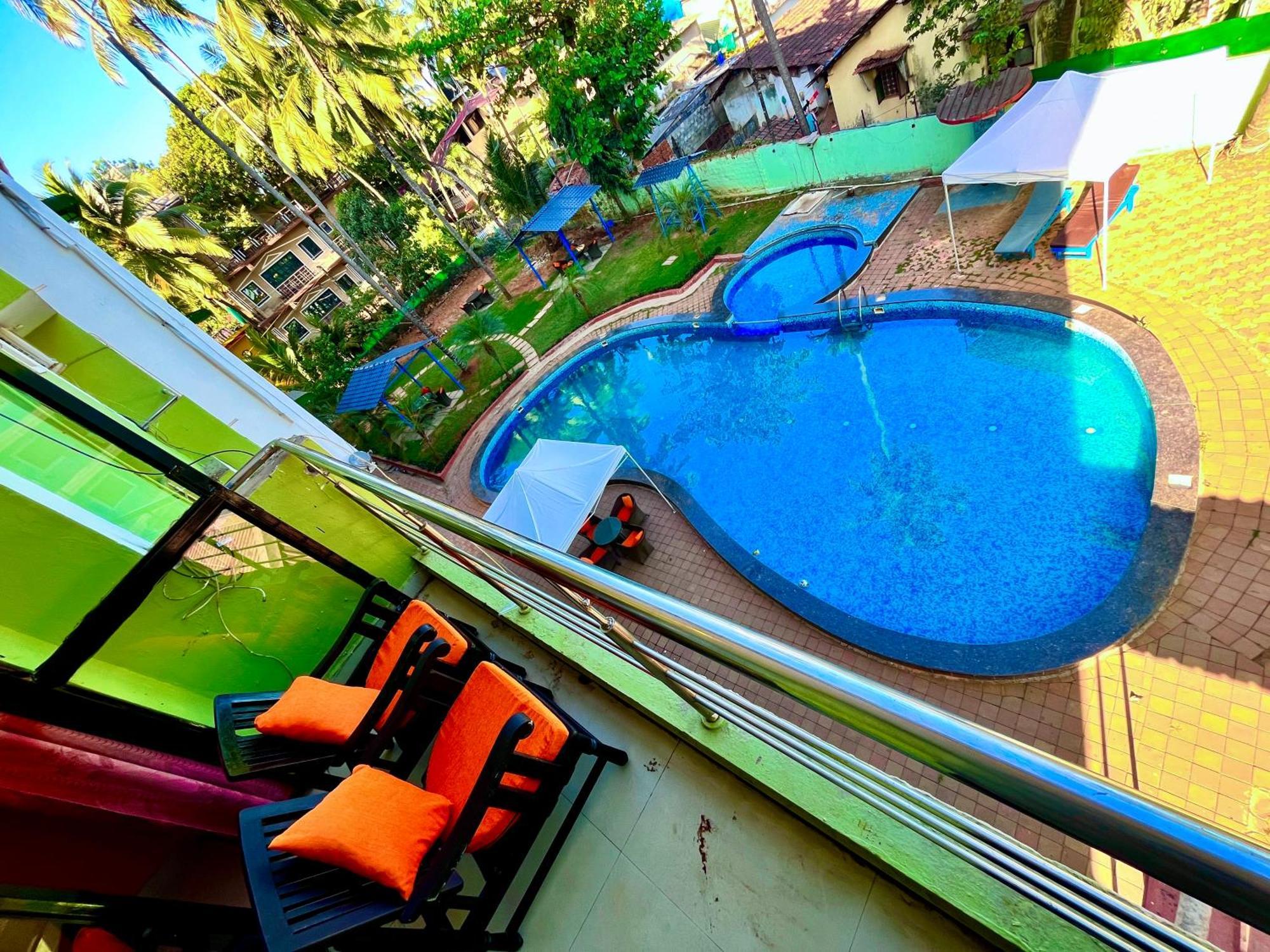 Summer Beach Resort, Goa - #Near Baga Beach #Swimming Pool #Garden #Bar #Lift #Premium Rooms #Property Of The Year #70565-84665 Calangute Eksteriør bilde