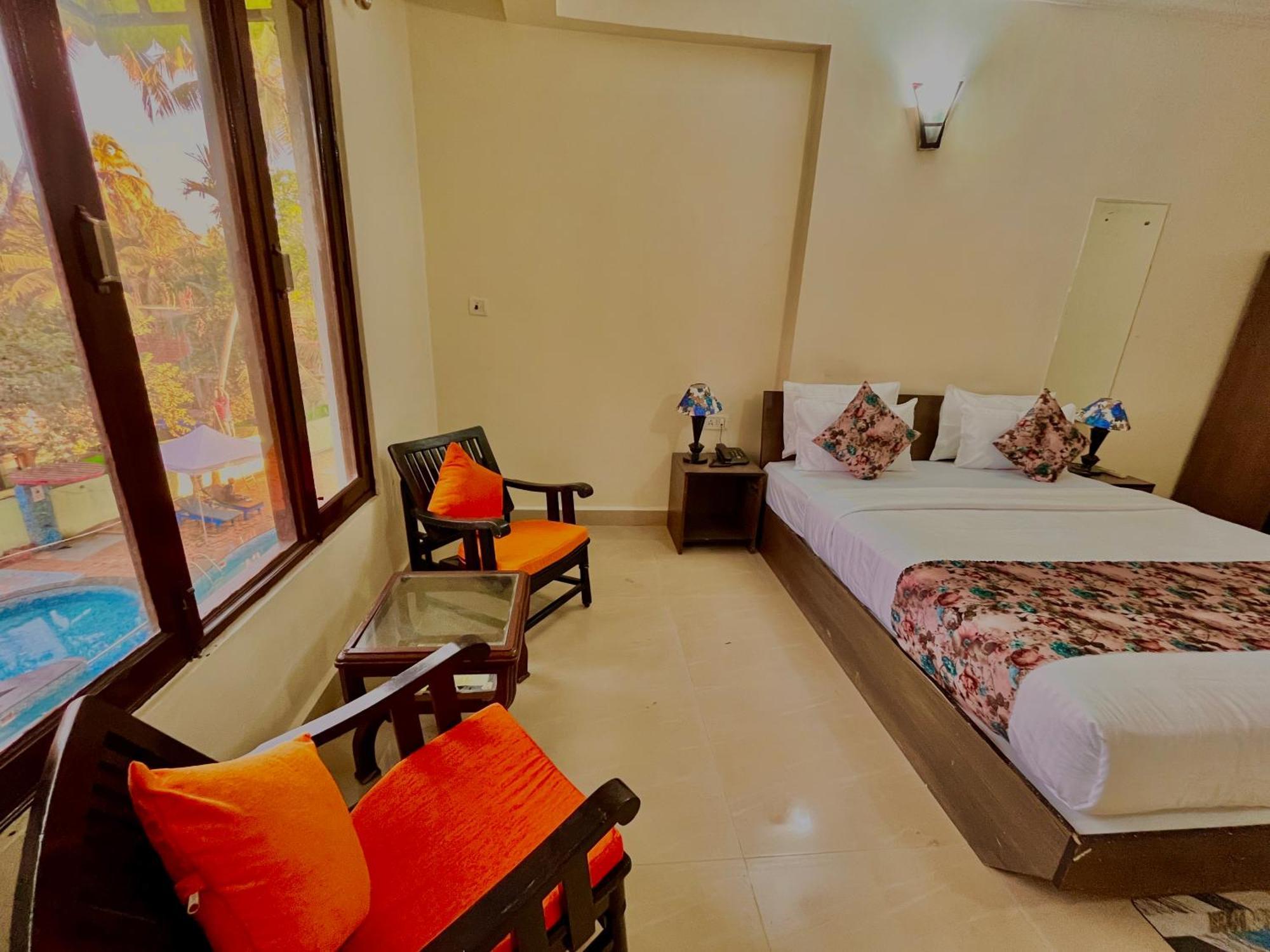 Summer Beach Resort, Goa - #Near Baga Beach #Swimming Pool #Garden #Bar #Lift #Premium Rooms #Property Of The Year #70565-84665 Calangute Eksteriør bilde