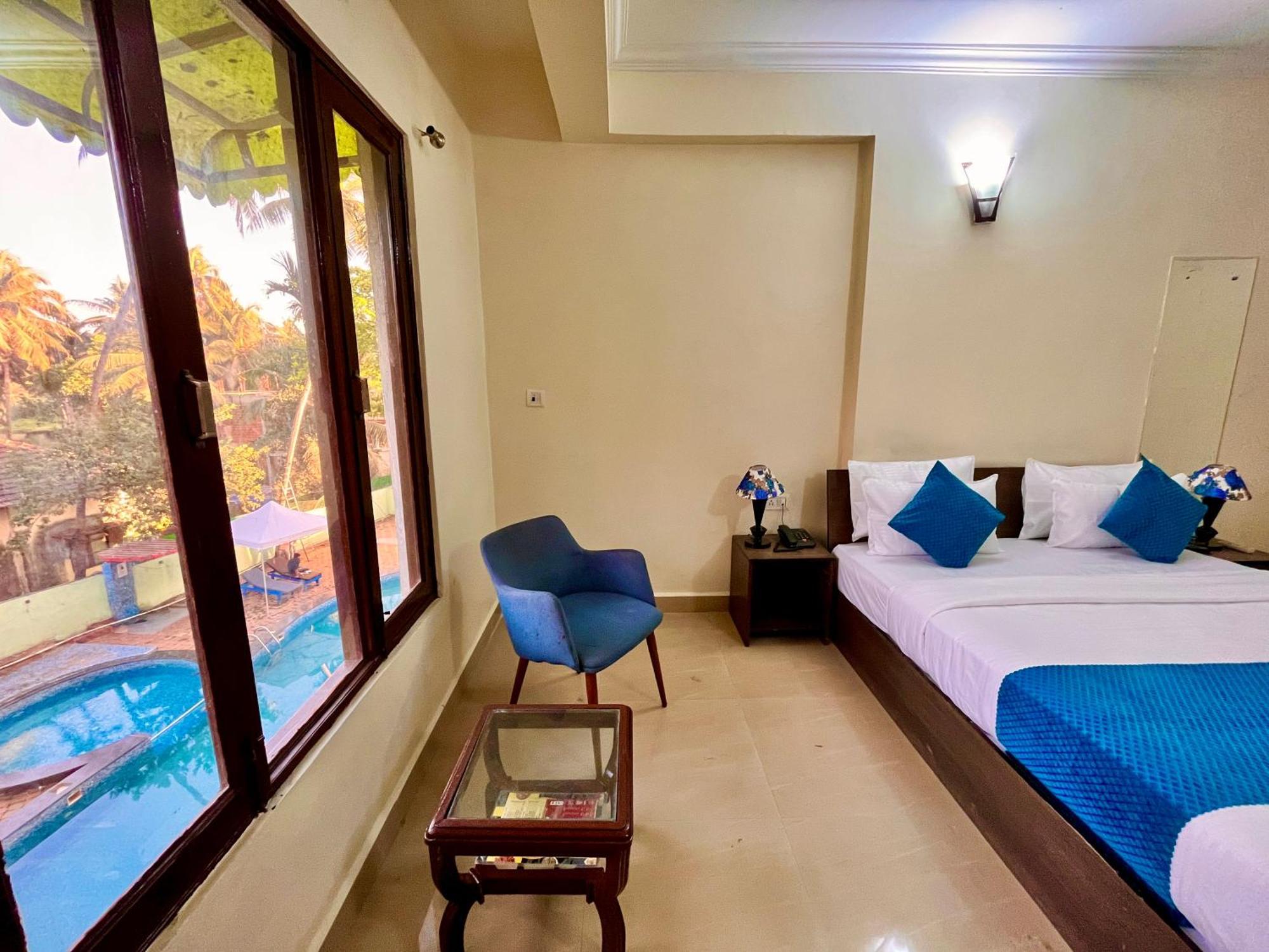 Summer Beach Resort, Goa - #Near Baga Beach #Swimming Pool #Garden #Bar #Lift #Premium Rooms #Property Of The Year #70565-84665 Calangute Eksteriør bilde